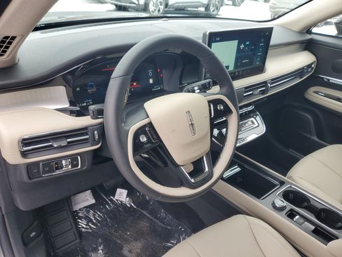 New 2026 Lincoln Corsair Premiere image 12