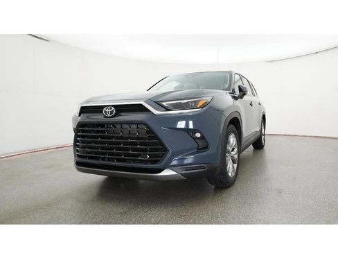 New 2026 Toyota Grand Highlander Limited image 34