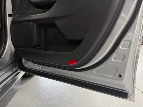 Used 2021 Toyota Sienna LE FWD image 33