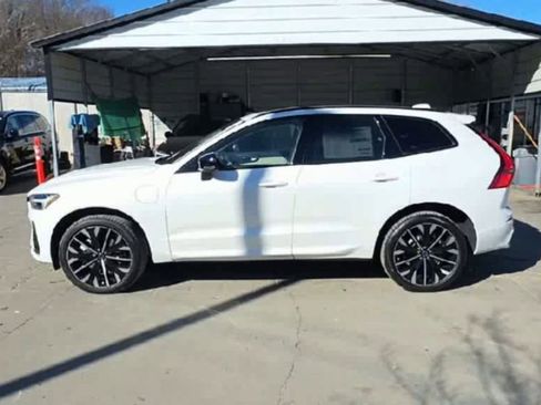 New 2026 Volvo XC60 T8 Ultra w/ Protection Package Premier image 5