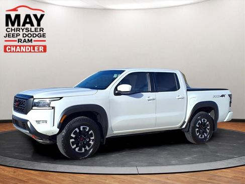 Used 2024 Nissan Frontier PRO-4X w/ Technology Package image 16