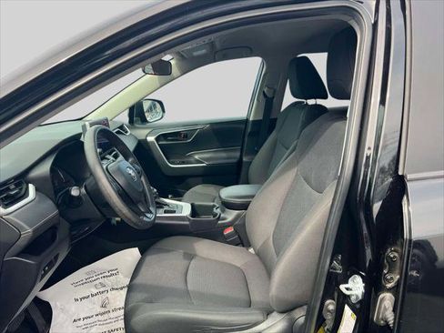 Certified 2023 Toyota RAV4 LE image 12