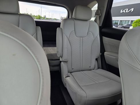 Used 2023 Kia Sorento SX Prestige w/ Panoramic Sunroof Package AWD/4WD image 14
