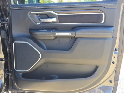 Used 2022 RAM 1500 Laramie AWD/4WD image 11