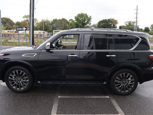 Certified 2024 Nissan Armada Platinum w/ Cargo Package image 5