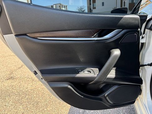 Used 2018 Maserati Ghibli S Q4 image 37