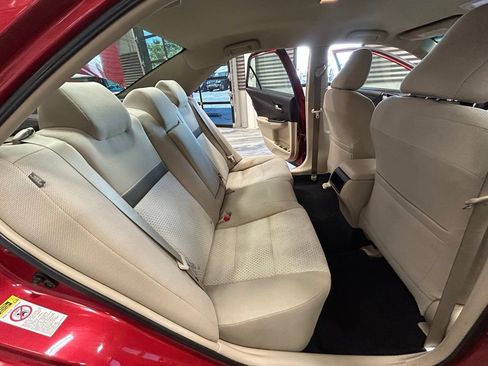 Used 2014 Toyota Camry LE FWD image 41