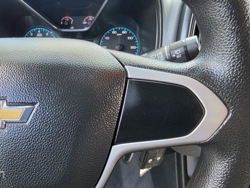 Used 2020 Chevrolet Colorado W/T w/ WT Convenience Package RWD image 34
