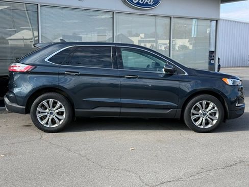Used 2022 Ford Edge Titanium image 6