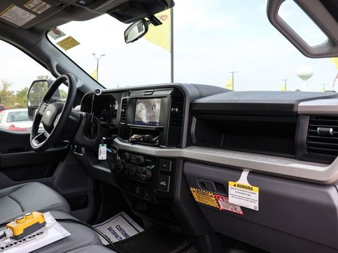 New 2025 Ford F450 XL w/ XL Chrome Package image 13