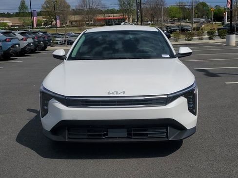 New 2026 Kia K4 FWD image 2