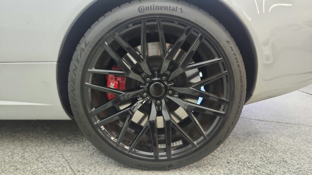 Used 2010 Jaguar XKR R RWD image 37