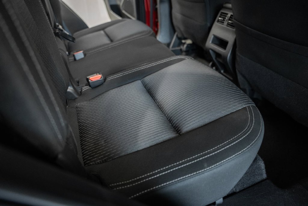 Used 2025 Mitsubishi Outlander ES AWD/4WD image 29