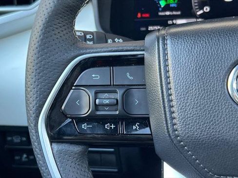 Certified 2024 Toyota Sequoia Capstone AWD/4WD image 28