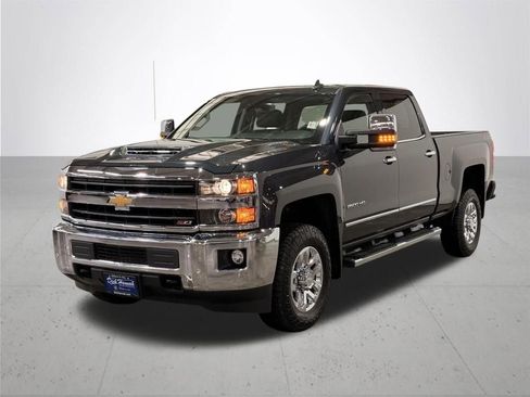 Used 2019 Chevrolet Silverado 2500 LTZ w/ Duramax Plus Package AWD/4WD image 2