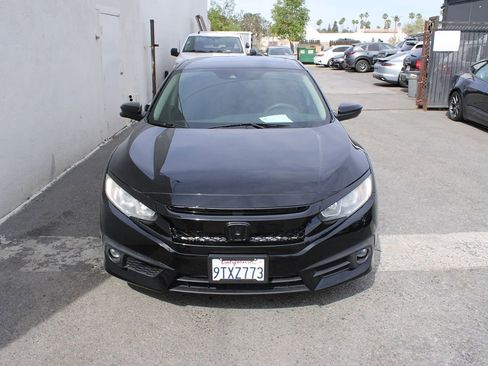 Used 2017 Honda Civic EX-T image 2