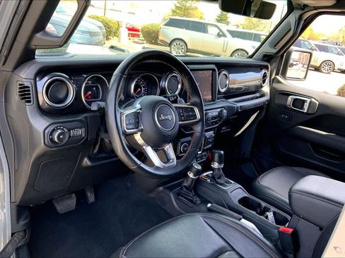 Used 2022 Jeep Wrangler Unlimited Rubicon w/ Xtreme Recon 35" Tire Package image 16