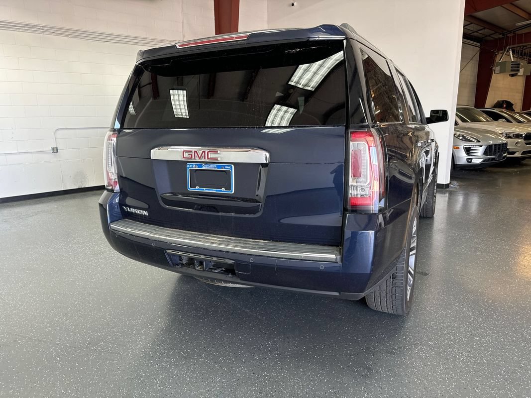 Used 2019 GMC Yukon Denali w/ Denali Ultimate Package AWD/4WD image 4