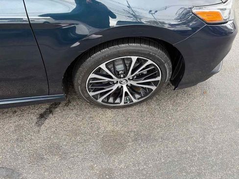 Used 2019 Toyota Camry SE w/ Carpet Mat Package FWD image 29