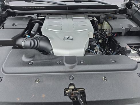 Used 2017 Lexus GX 460 Premium image 32