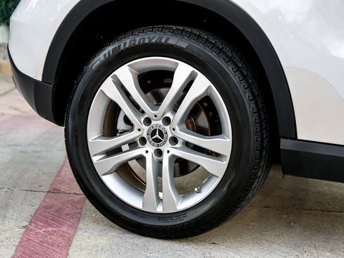 Used 2019 Mercedes-Benz GLA 250 w/ Convenience Package image 57