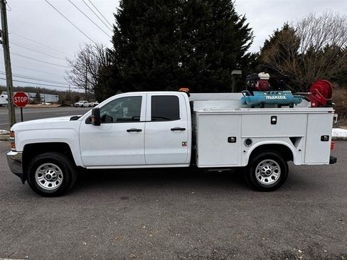 Used 2019 Chevrolet Silverado 2500 W/T w/ WT Convenience Package AWD/4WD image 9