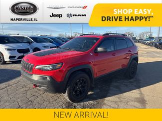 Used 2019 Jeep Cherokee Trailhawk video 1