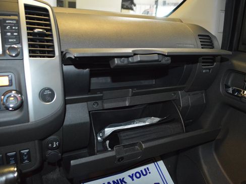 Used 2018 Nissan Frontier PRO-4X AWD/4WD image 21