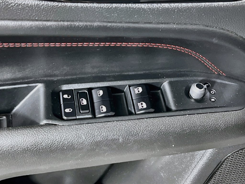 Used 2024 Jeep Compass Trailhawk AWD/4WD image 16