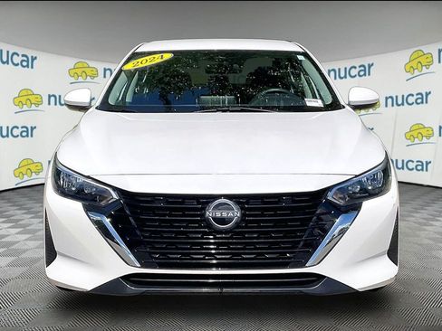 Used 2024 Nissan Sentra SV FWD image 2