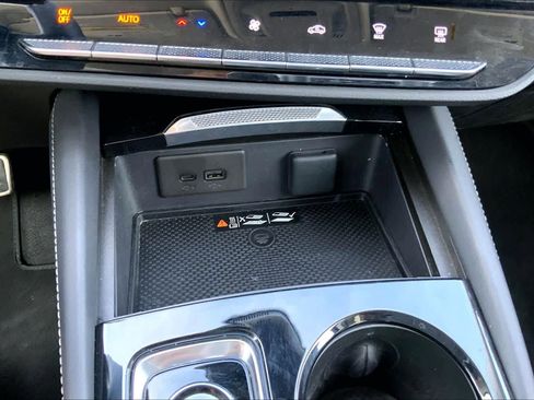 Certified 2025 Buick Envision Sport Touring image 30