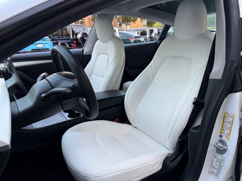 Used 2021 Tesla Model 3 Standard Range Plus RWD image 26
