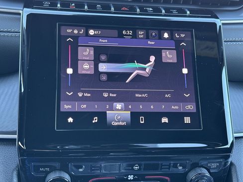 New 2025 Jeep Grand Cherokee L Altitude image 20