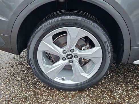 Used 2023 Audi Q5 2.0T Premium Plus w/ Premium Plus Package image 9