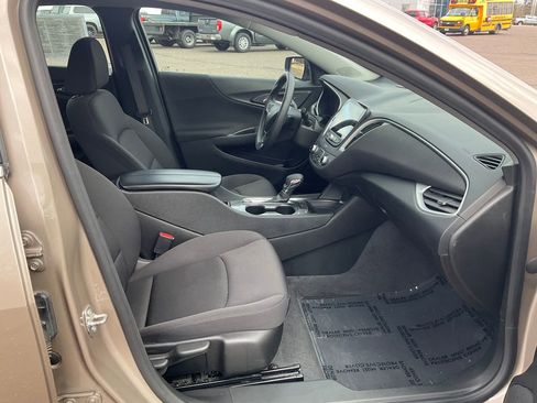 Used 2023 Chevrolet Malibu LT image 22
