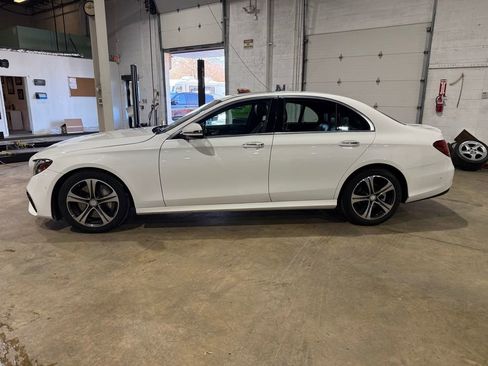 Used 2017 Mercedes-Benz E 300 image 3