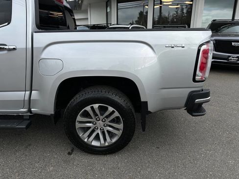 Used 2016 GMC Canyon SLT image 3