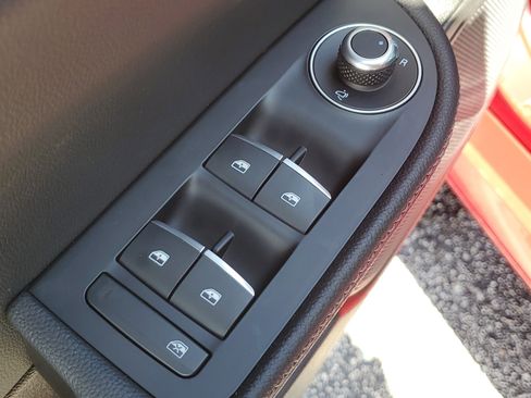 Used 2024 Alfa Romeo Giulia Veloce image 23