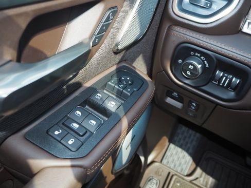 New 2026 RAM 1500 Limited image 32