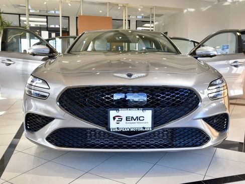 Used 2023 Genesis G70 3.3T w/ Sport Prestige Package image 2