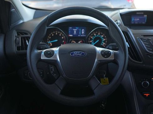 Used 2015 Ford Escape SE image 16
