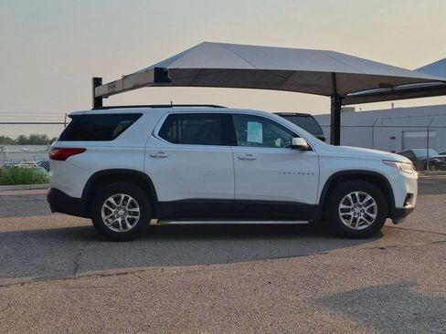 Used 2019 Chevrolet Traverse LT FWD image 4