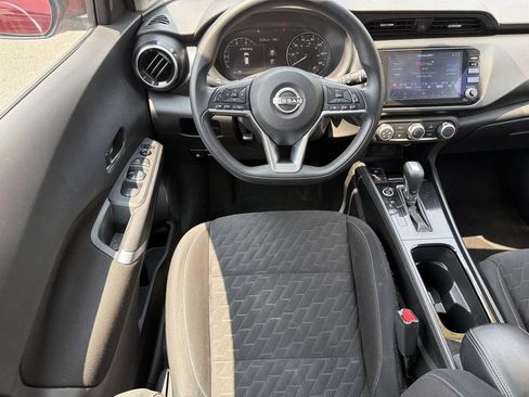 Used 2023 Nissan Kicks SV FWD image 16