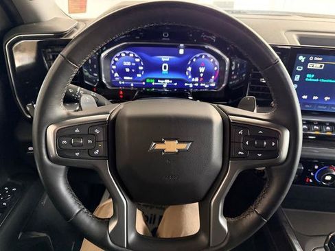 Used 2023 Chevrolet Silverado 1500 LTZ AWD/4WD image 17