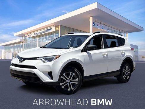 Used 2016 Toyota RAV4 LE FWD image 1