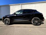 Certified 2025 Porsche Macan image 2