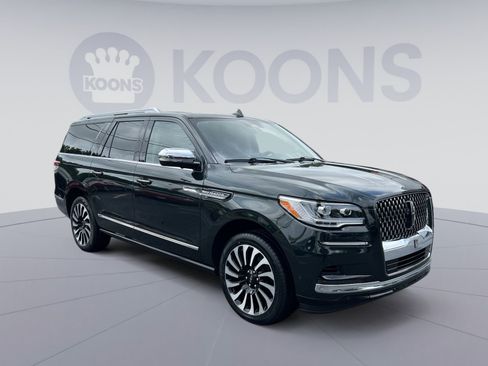 Used 2024 Lincoln Navigator L Black Label AWD/4WD image 10