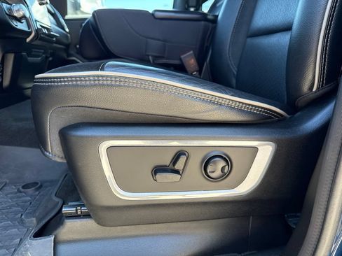 Used 2023 RAM 1500 Laramie AWD/4WD image 24