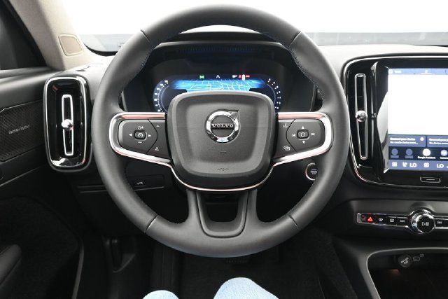 New 2026 Volvo XC40 B5 Plus w/ Climate Package AWD/4WD image 26