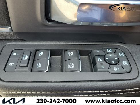 Used 2026 RAM 2500 Laramie AWD/4WD image 30